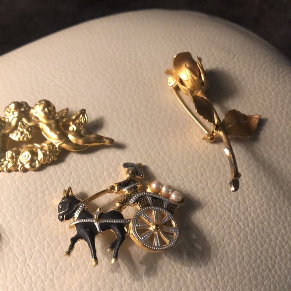 Vintage! Brooches gold & silver tone all different! All in good condition. - Picture 6 of 7